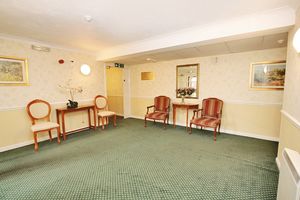 Communal Lounge- click for photo gallery